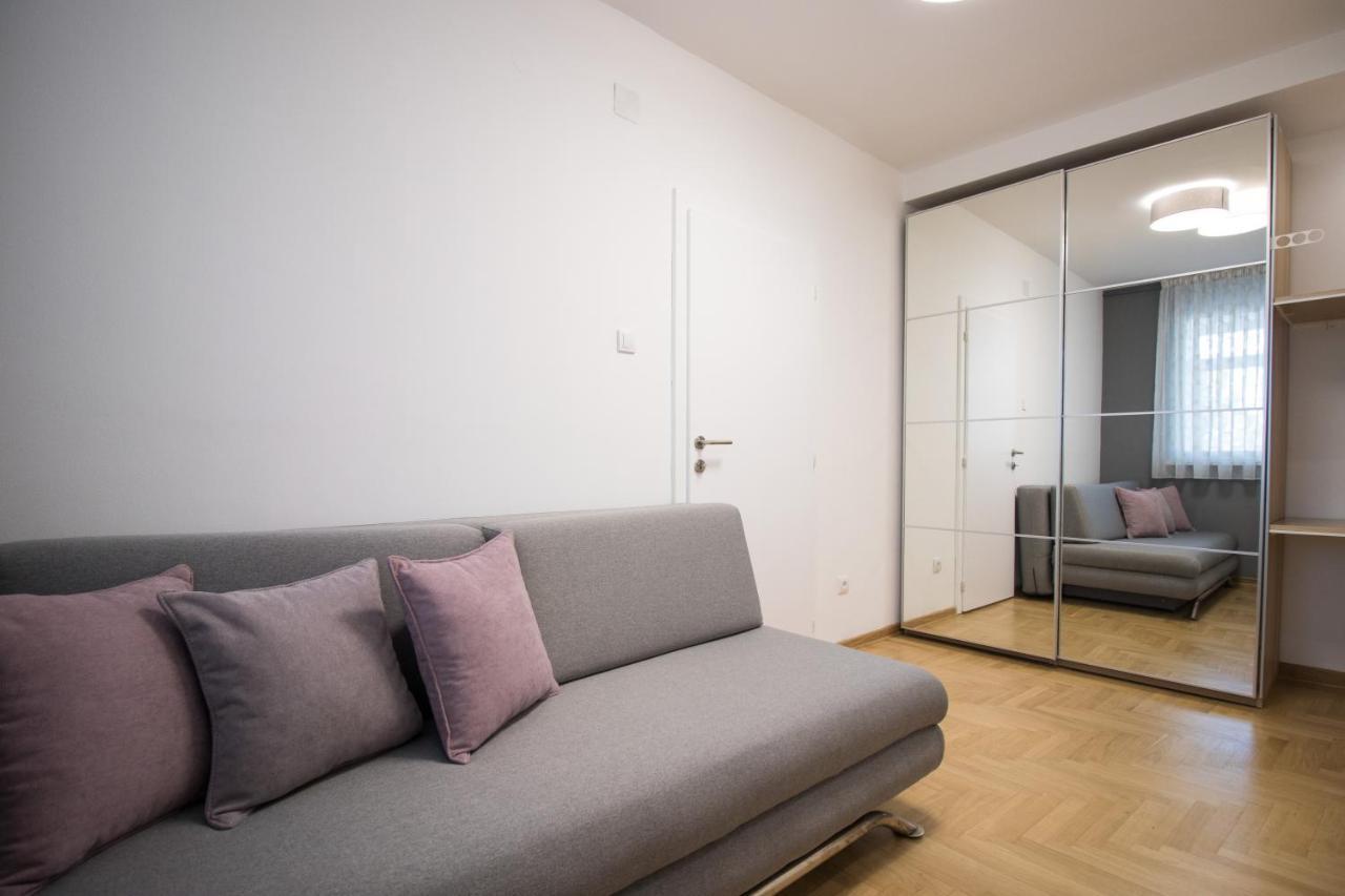 Arena'S Finest Apartment Belgrade Luaran gambar