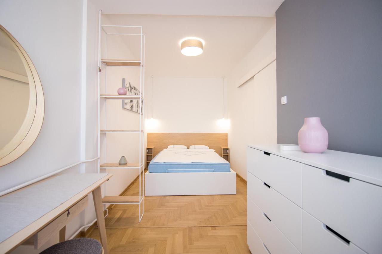 Arena'S Finest Apartment Belgrade Luaran gambar